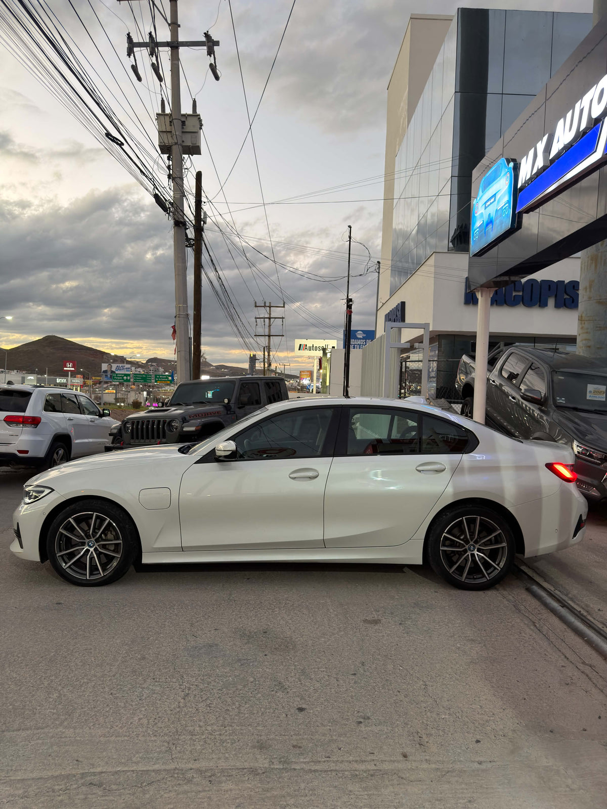 BMW 330E HEV