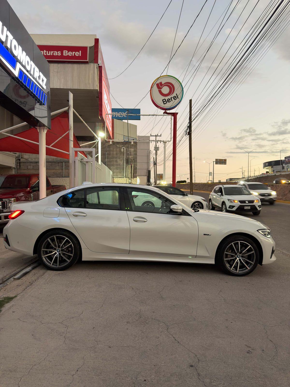 BMW 330E HEV